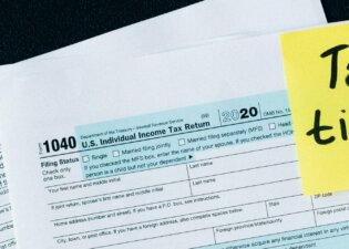 pexels-nataliya-vaitkevich-6863244