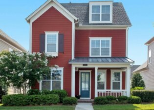 Red house – Unsplash – Zac Gudakov